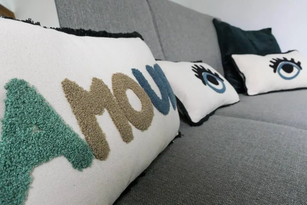 Duplex 4 Pax- Cour Privee Apartment Paris 0*,  France