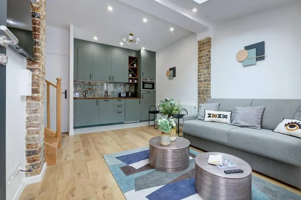 Duplex 4 Pax- Cour Privee Apartment Paris